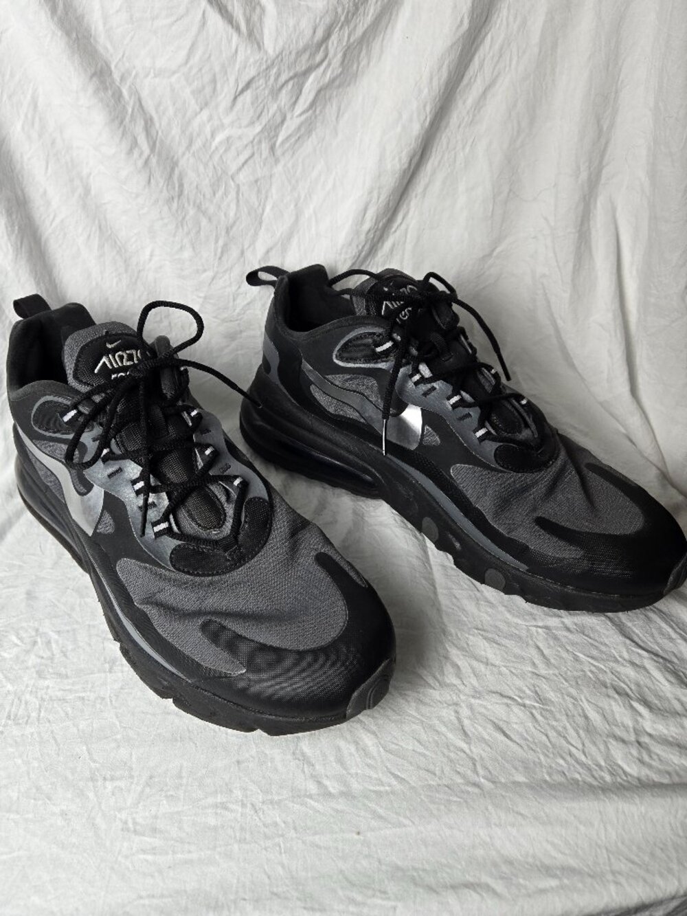 Nike Air Max 270 React Black Grey Men's Size 13 - Picture 2 of 6